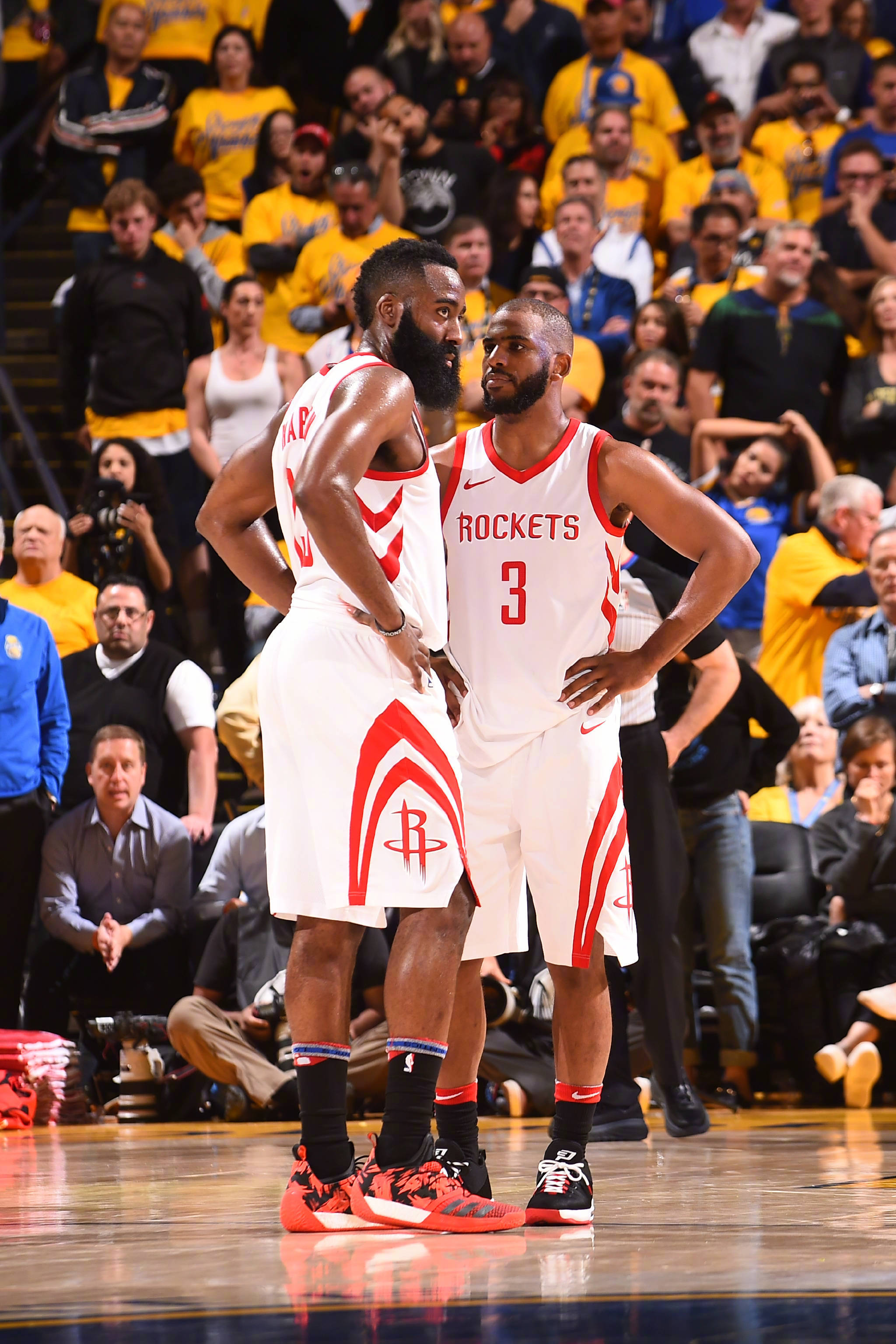 时屡屡制造 时屡屡制造