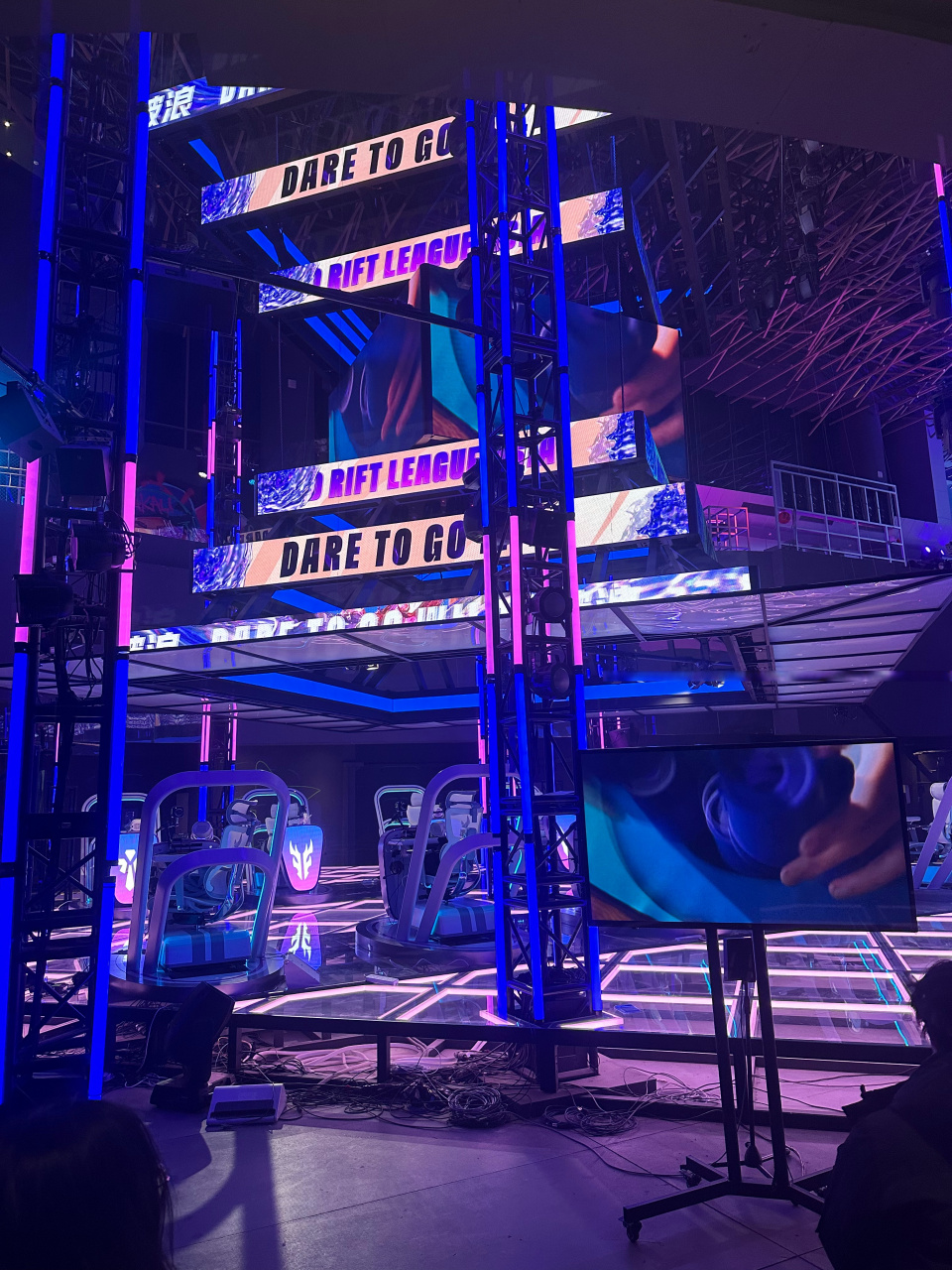 逼抢后的前 逼抢后的前