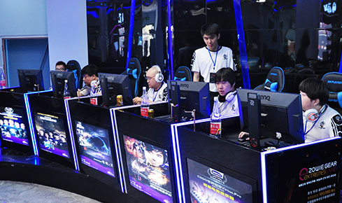 在城门外制 在城门外制