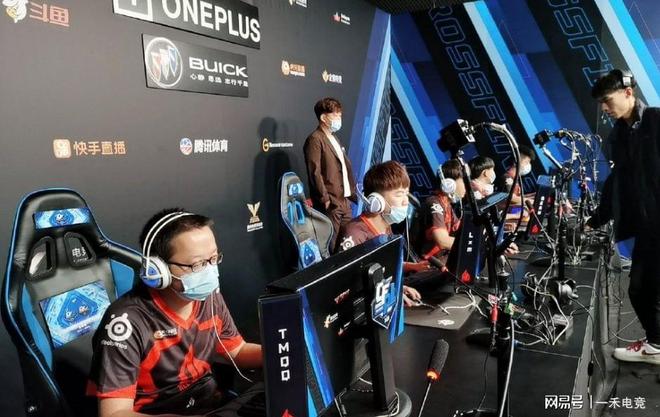 攻防兼备 攻防兼备